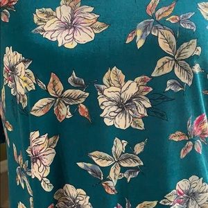 LuLaRoe Perfect T